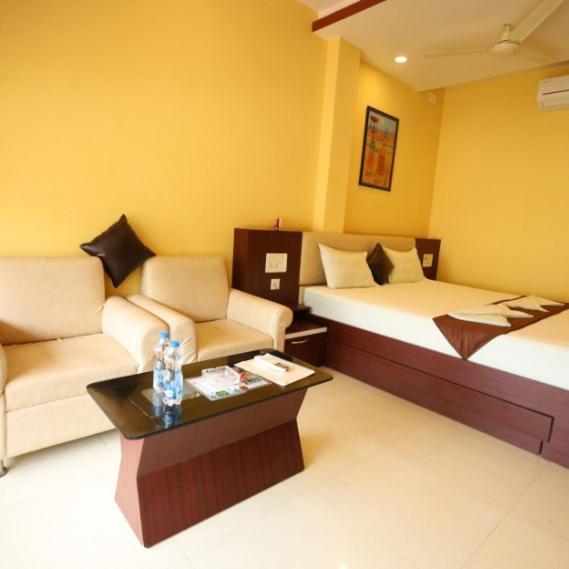 Golden View Resort And Restaurant Tajpur Bagian luar foto