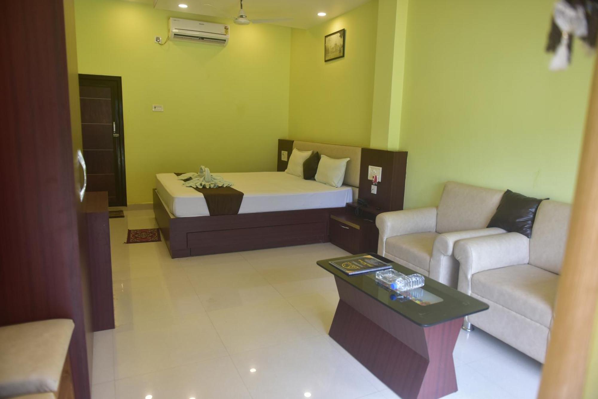 Golden View Resort And Restaurant Tajpur Bagian luar foto