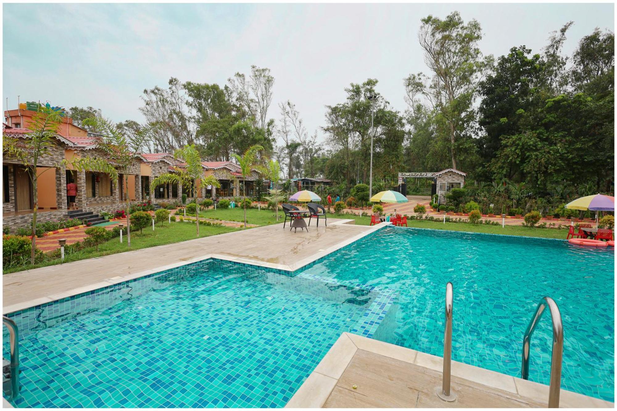 Golden View Resort And Restaurant Tajpur Bagian luar foto