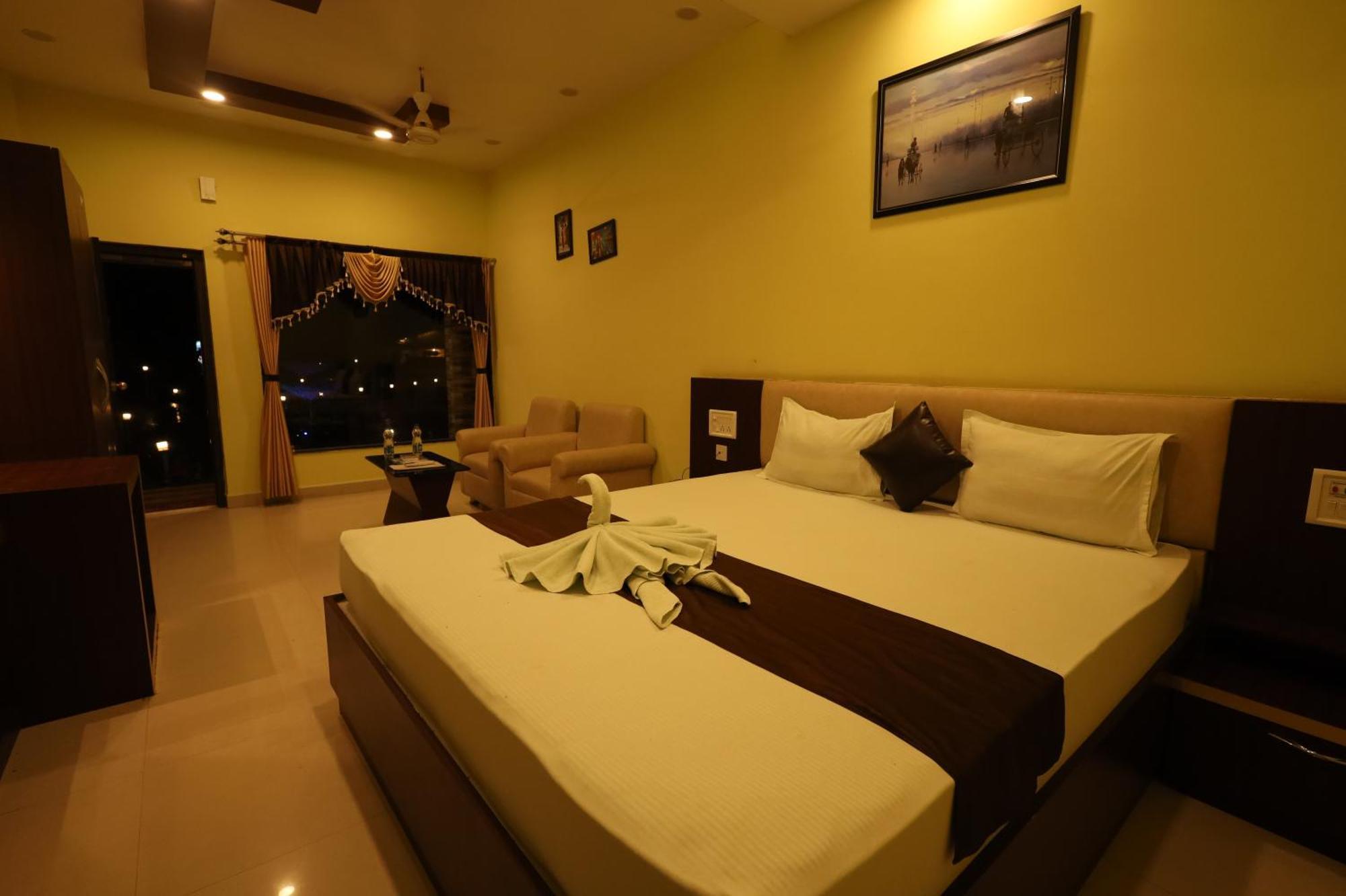 Golden View Resort And Restaurant Tajpur Bagian luar foto