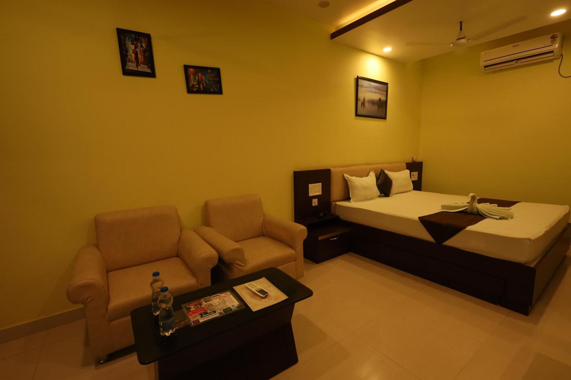 Golden View Resort And Restaurant Tajpur Bagian luar foto
